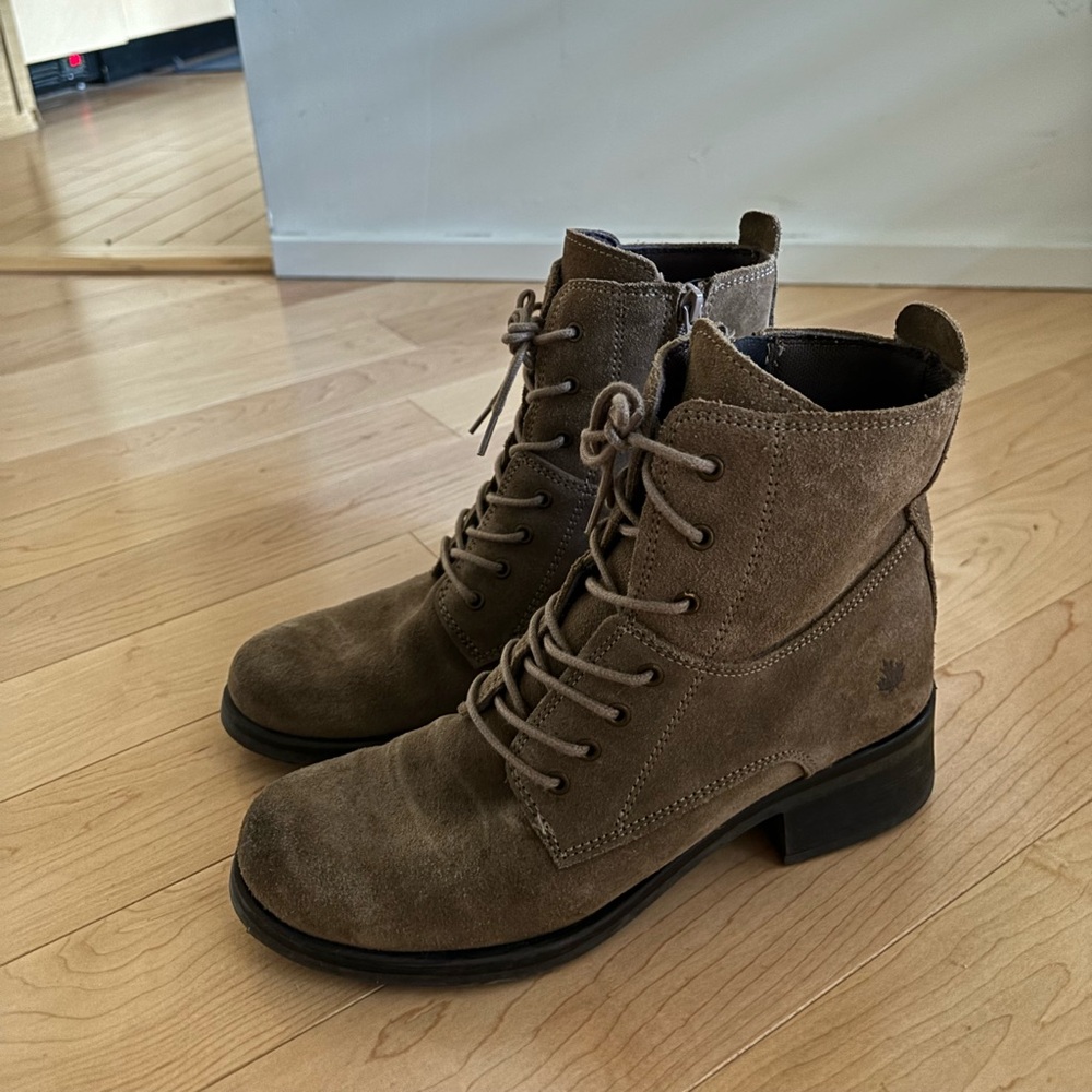 Women's Brown Suede Boots